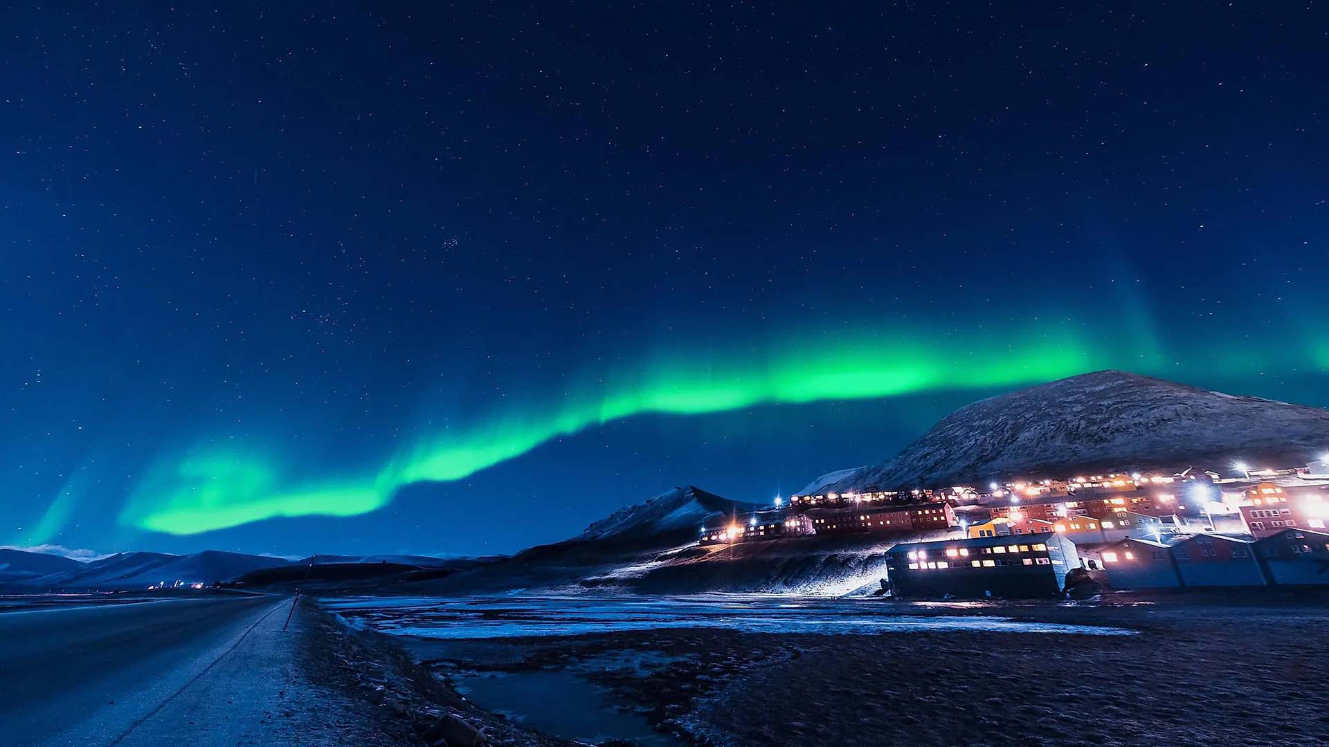 aurora boreale su longyearbyen