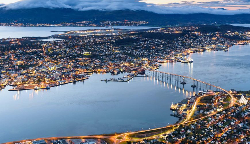 tramonto sul ponte di tromsø