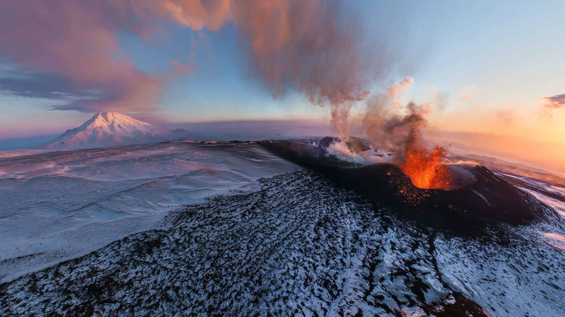 eruzione di un vulcano in Islanda